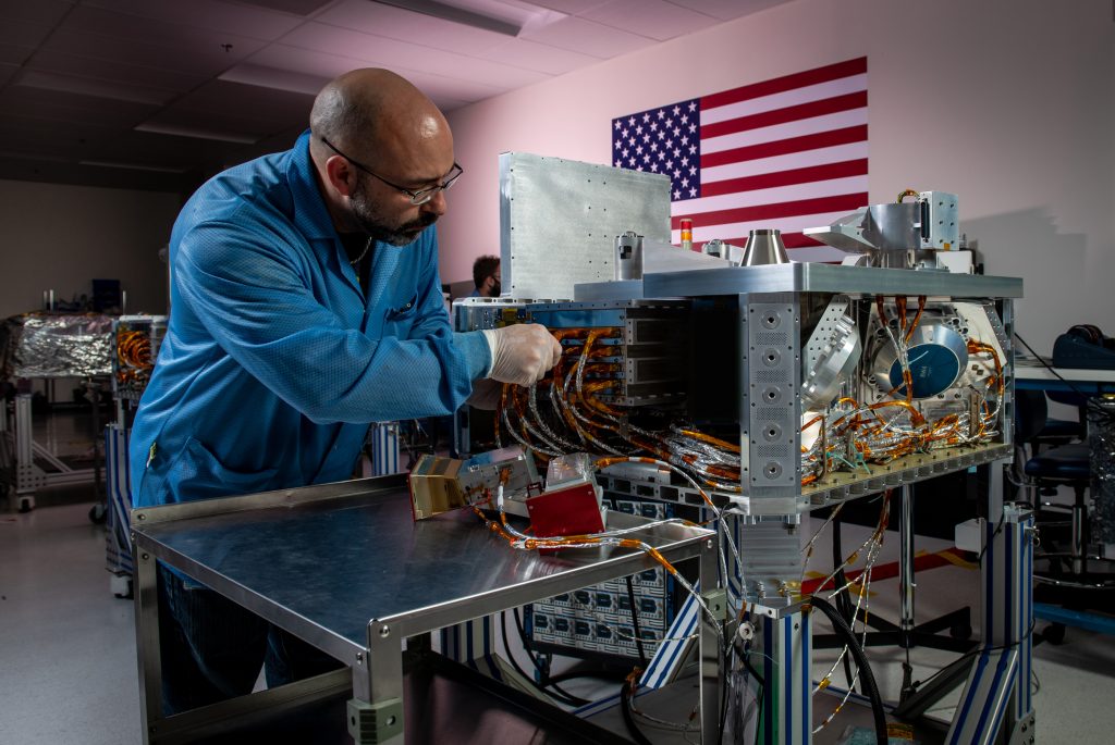 Blue Canyon Technologies & SEAKR Engineering Deliver First Flight Unit and Payloads for DARPA Blackjack Program
